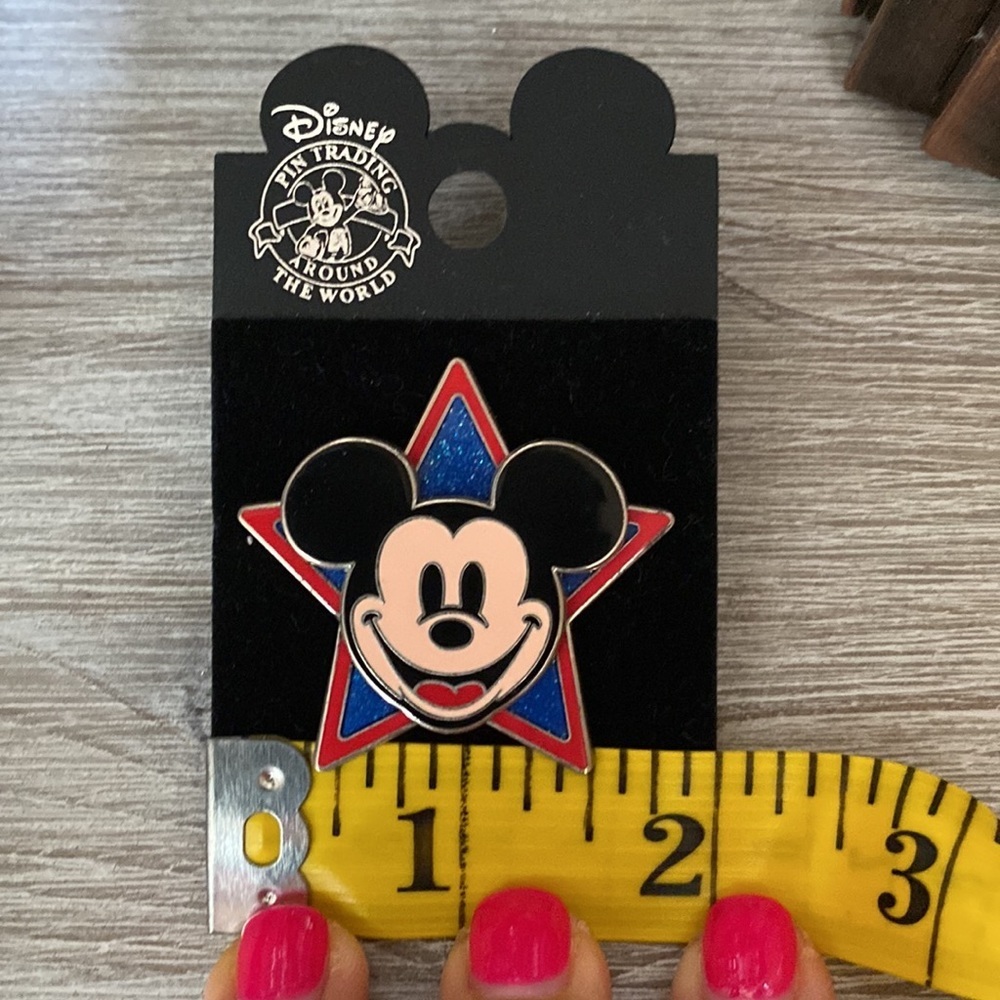 Disney American Stars Mickey Mouse Patriotic Pin USA - Picture 5 of 5